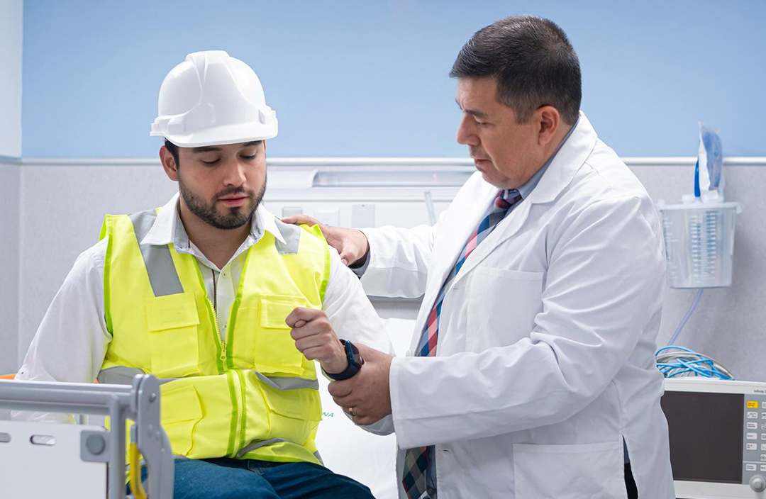 Urgencias-Médico-especialista-en-Seguridad-y-Salud-en-el-Trabajo---Palma-Real.jpg